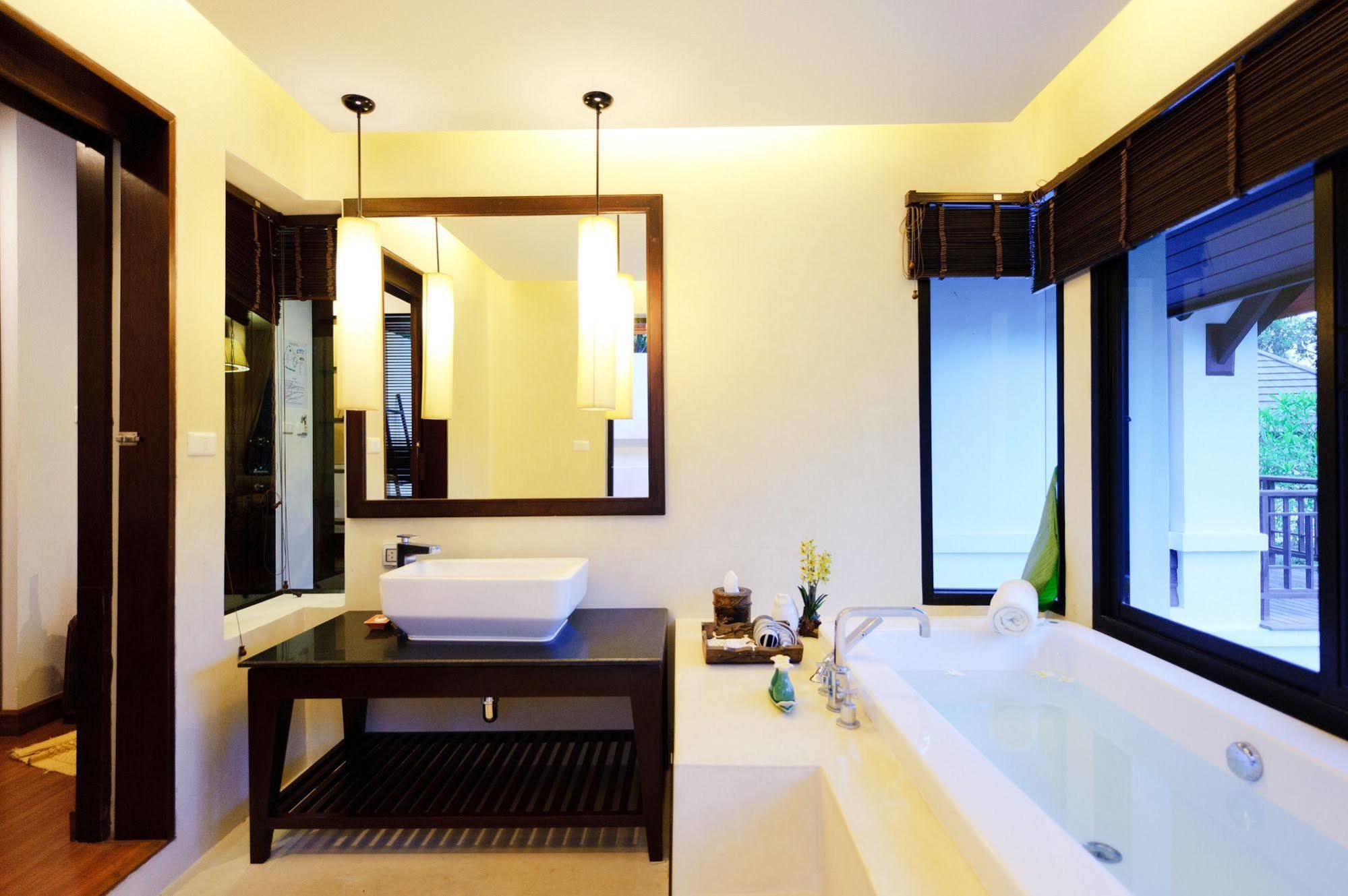 Chiangmai Highlands Golf And Spa Resort Mae On Ngoại thất bức ảnh